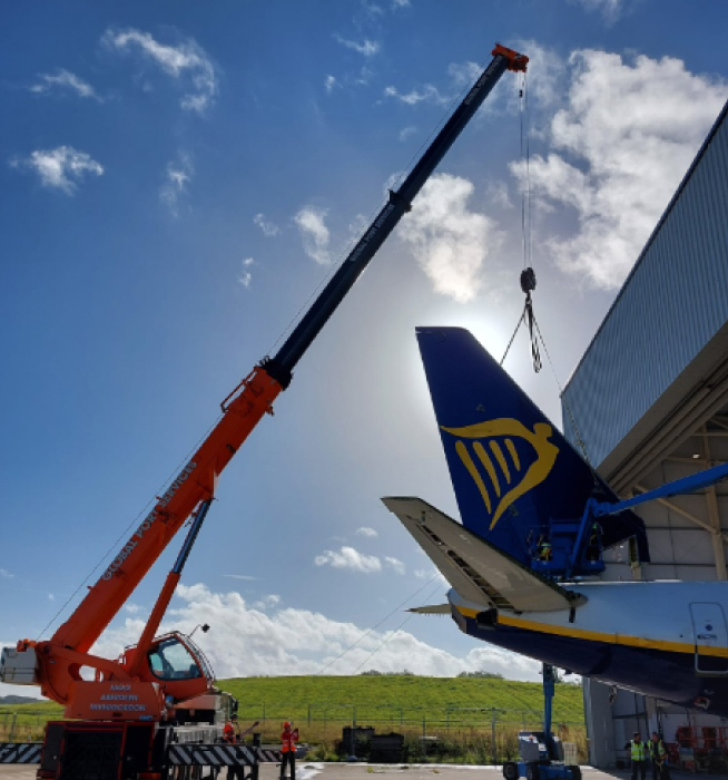 synergy lifting solutions ryanair tail replacement